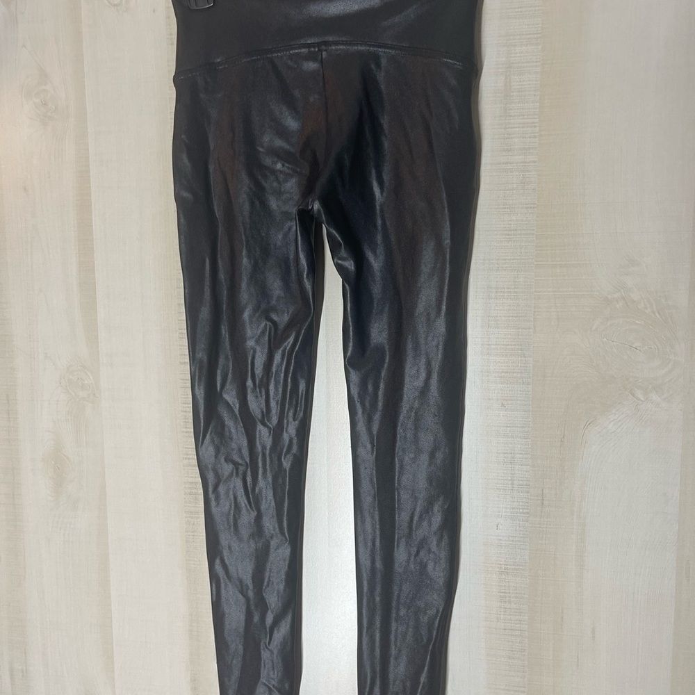 Spanx faux black leather leggings, size medium‎ - Picture 12 of 16